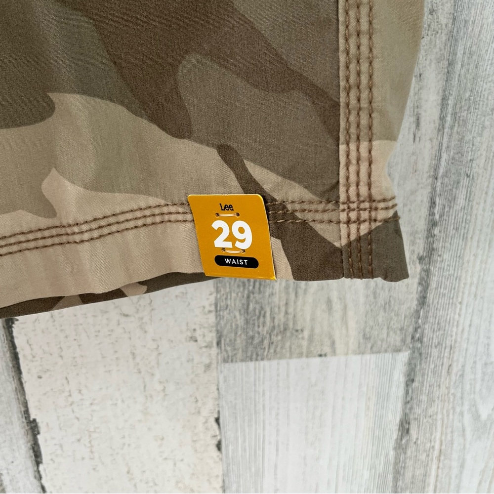 Lee Men’s Camo Shorts Size 29 Multi Pockets With Belt New With Tags - Picture 7 of 13